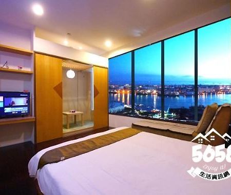 85 Happy Holiday Hotel Каосюн Екстериор снимка