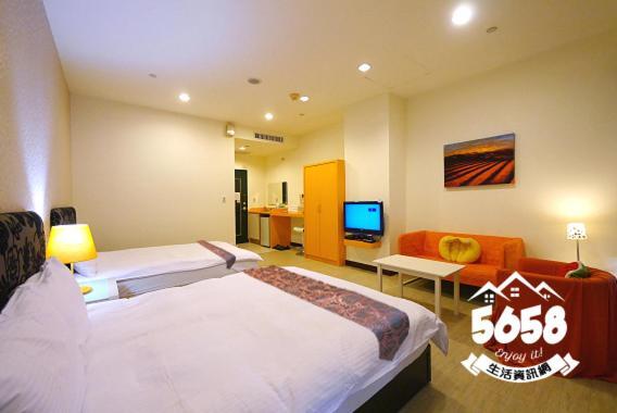 85 Happy Holiday Hotel Каосюн Екстериор снимка