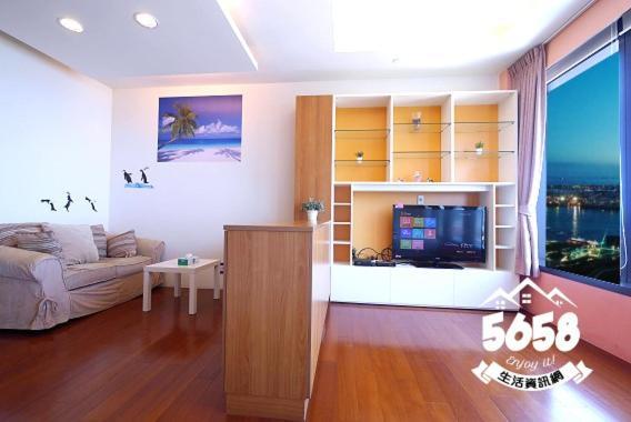 85 Happy Holiday Hotel Каосюн Екстериор снимка