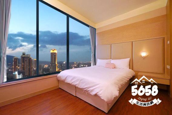 85 Happy Holiday Hotel Каосюн Екстериор снимка